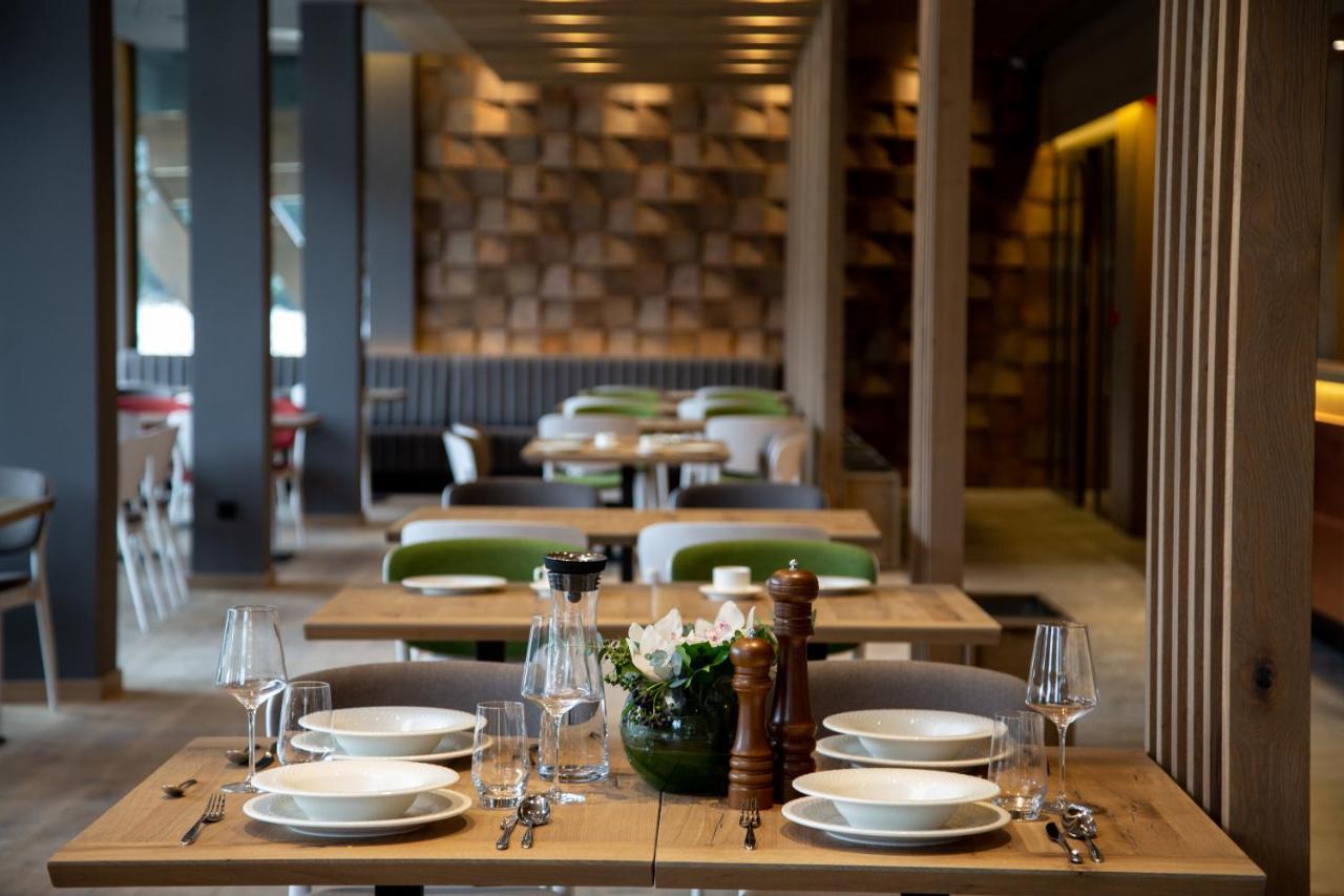 Hotel Monti Spa & Wellness Hadzici Luaran gambar