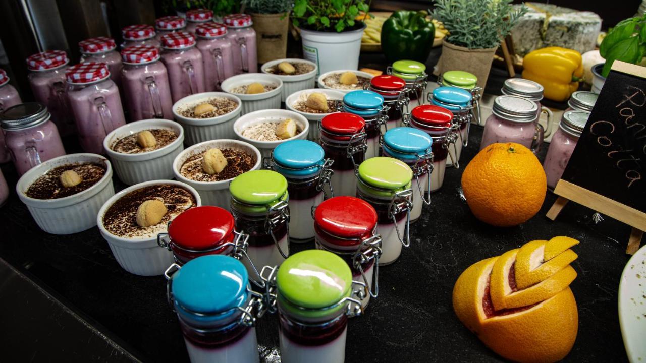 Hotel Monti Spa & Wellness Hadzici Luaran gambar